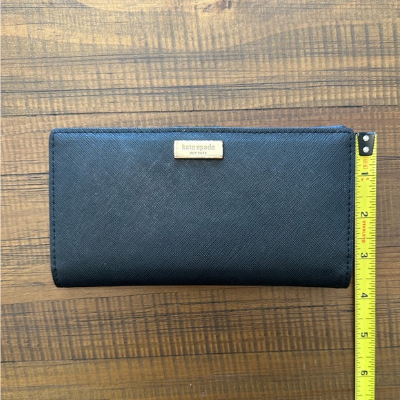 Kate Spade black slim bifold wallet - Picture 4 of 9